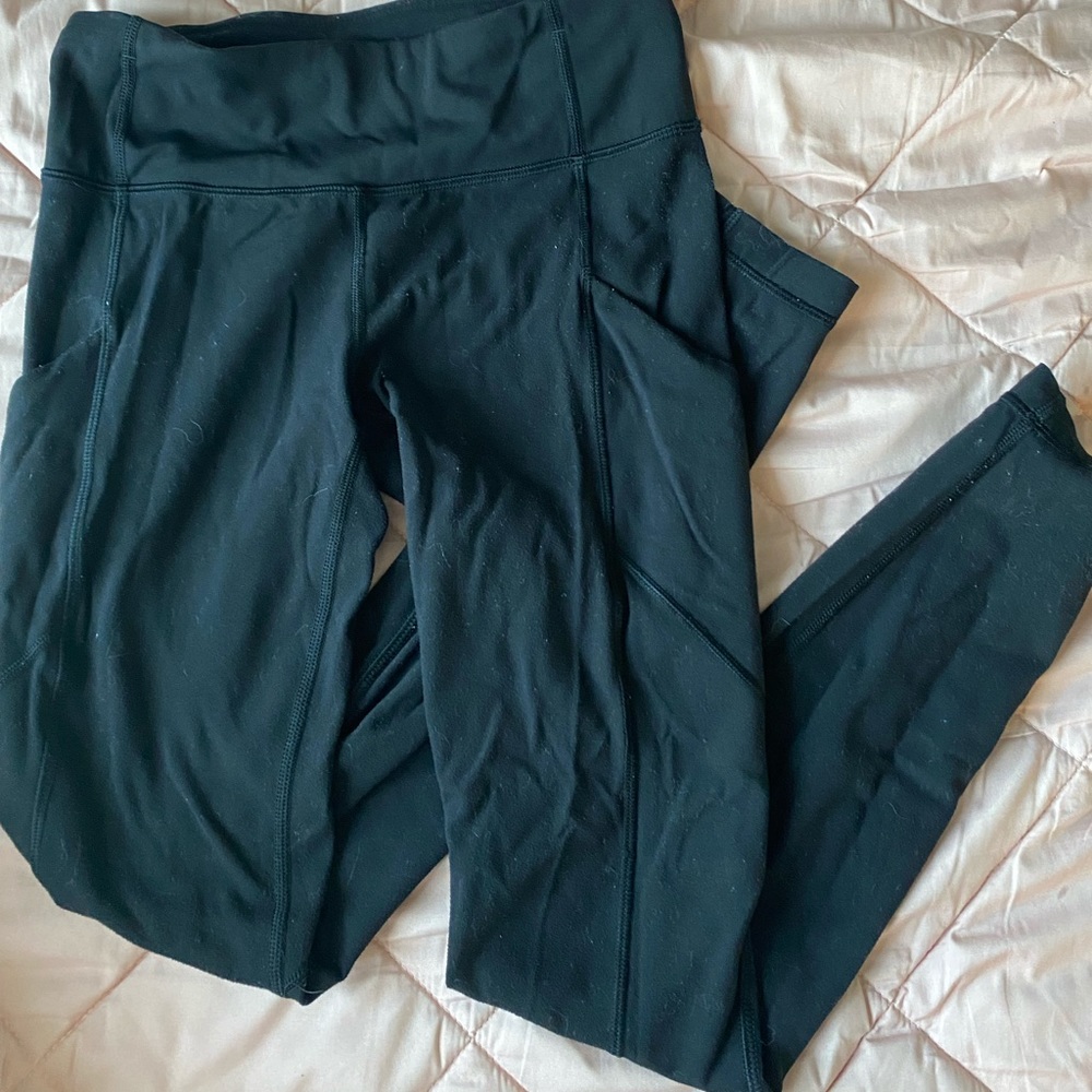 Black lulu lemon leggings